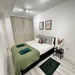 Beautiful One Bedroom Flat